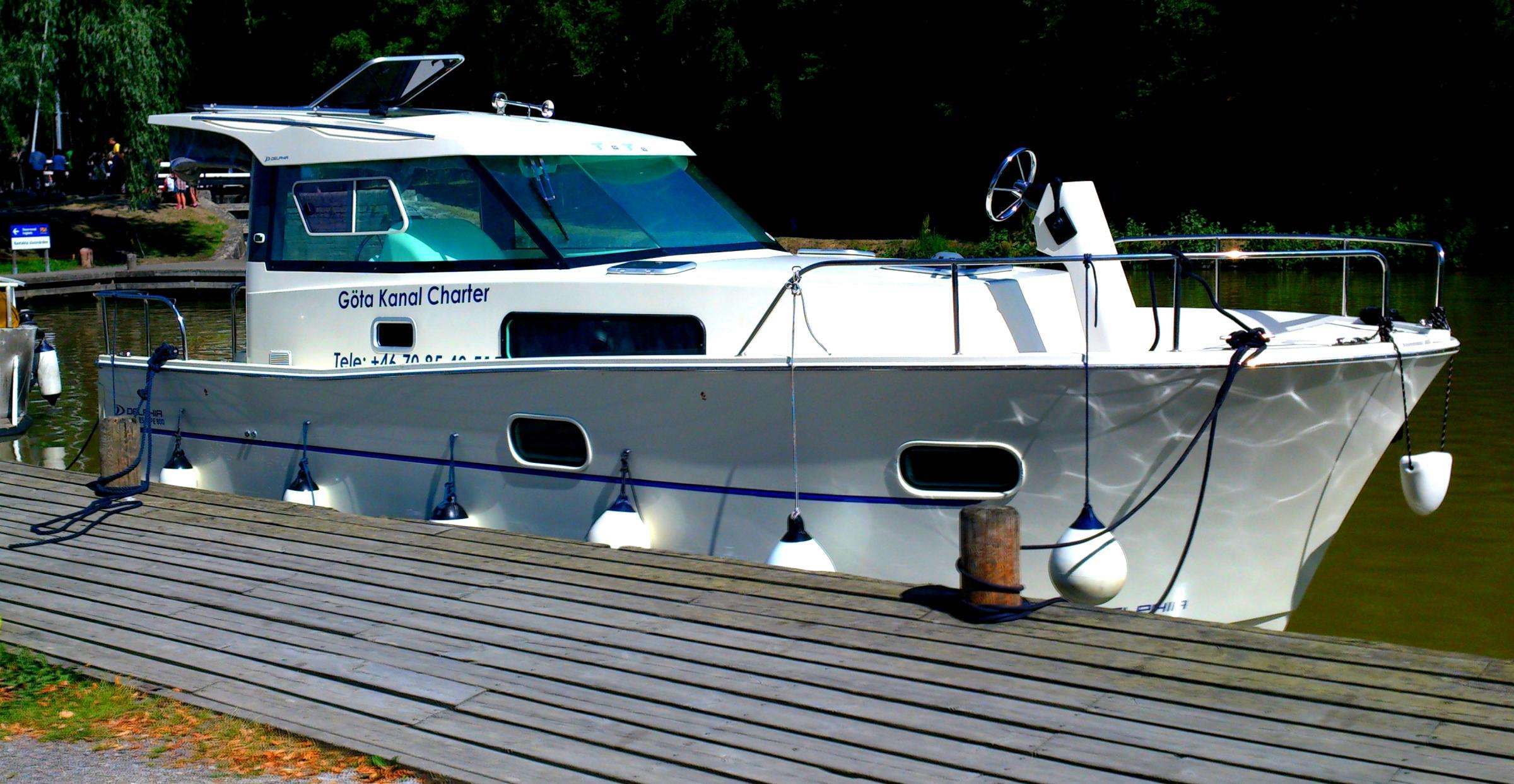 Delphia Escape 800 sedd från sidan Delphia Escape 800 sedd från sidan